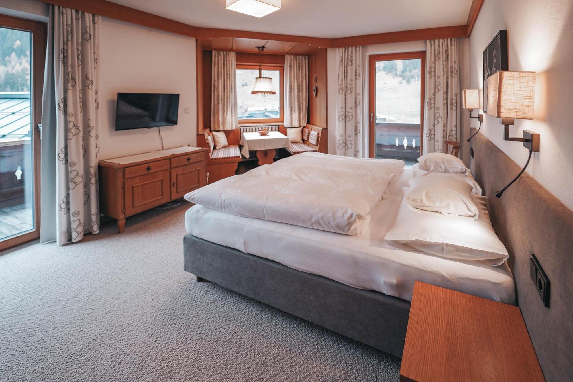 Hotel Garni Almjur St. Anton am Arlberg Zewnętrze zdjęcie