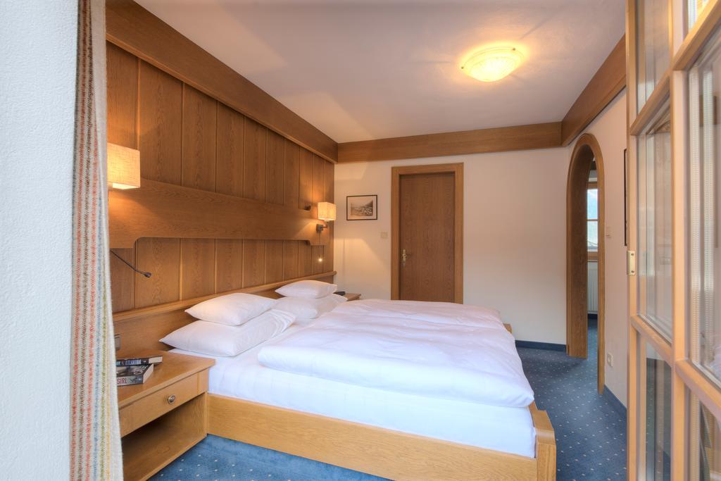 Hotel Garni Almjur St. Anton am Arlberg Zewnętrze zdjęcie