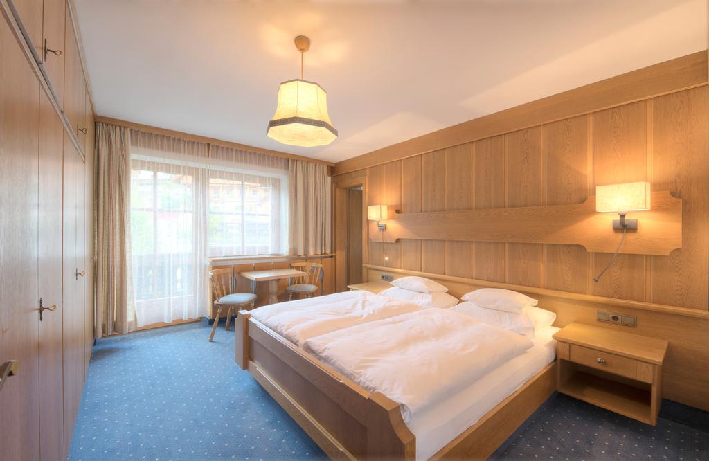 Hotel Garni Almjur St. Anton am Arlberg Zewnętrze zdjęcie